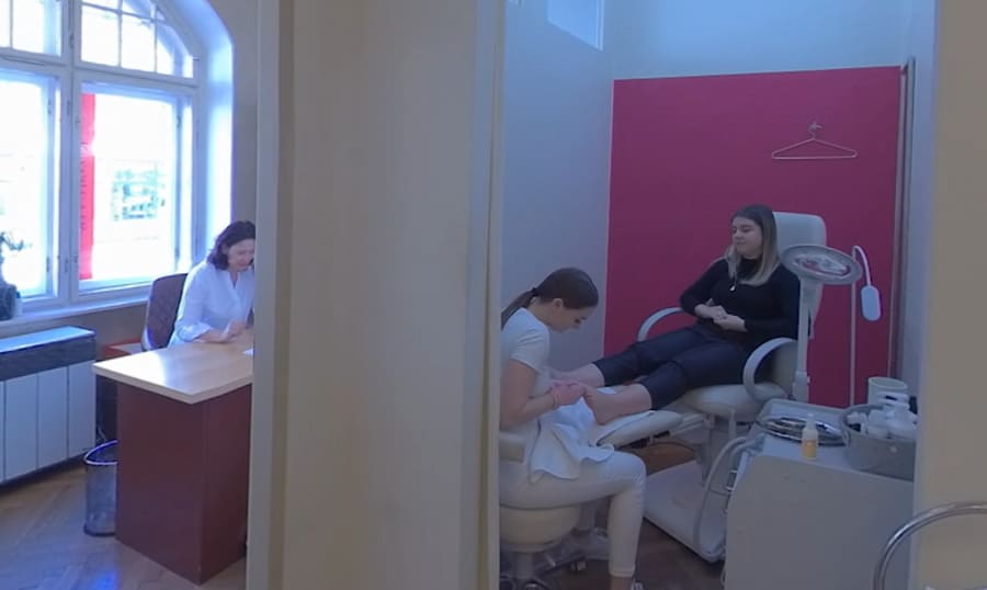 Berufsinfo-Video - WKO Berufe-VR: Fußpfleger*in